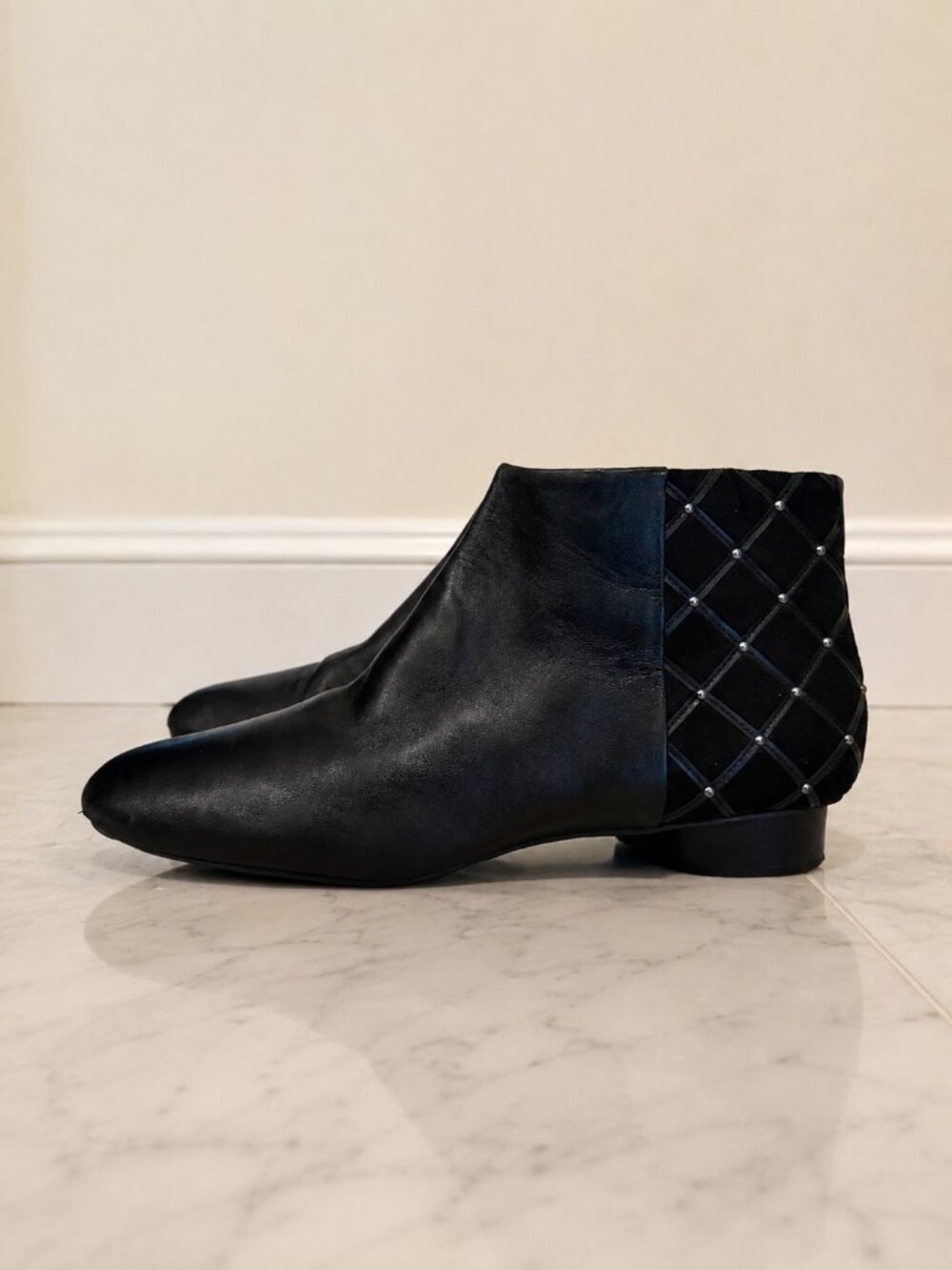 Karl Lagerfeld Paris Fauna Black Leather Ankle Booties Flat Boots Sz 10